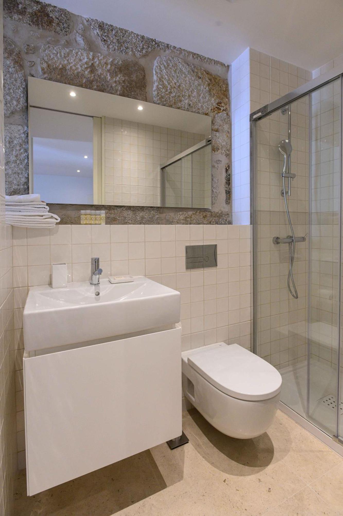 Pause Apartments Porto Bilik gambar